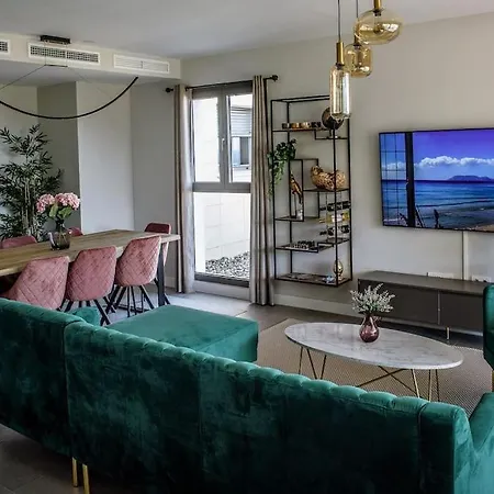 Apartment Luxury Serenity Benalmadena, 4 Bedrooms