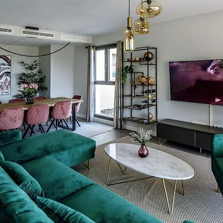 Apartment Luxury Serenity Benalmadena, 4 Bedrooms *